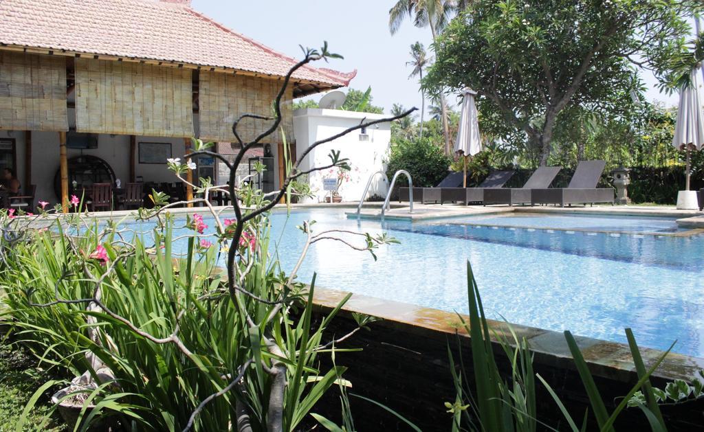 Villa Jaya Lovina Екстериор снимка